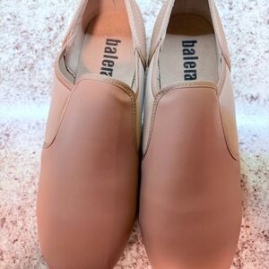 Balera Women's Slip-On Tap Shoes Sz 9